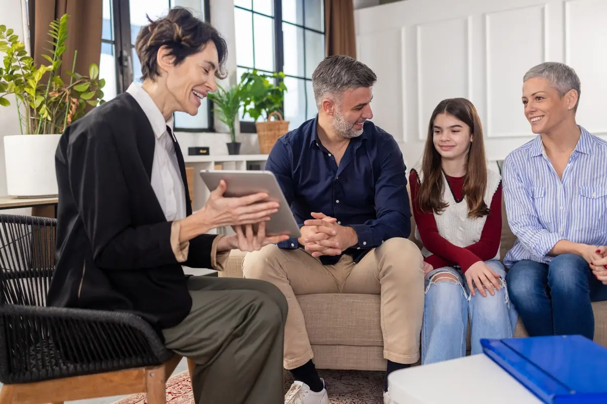 Family meeting with advisor, illustrating what fiduciary services are in trust and estate planning!!